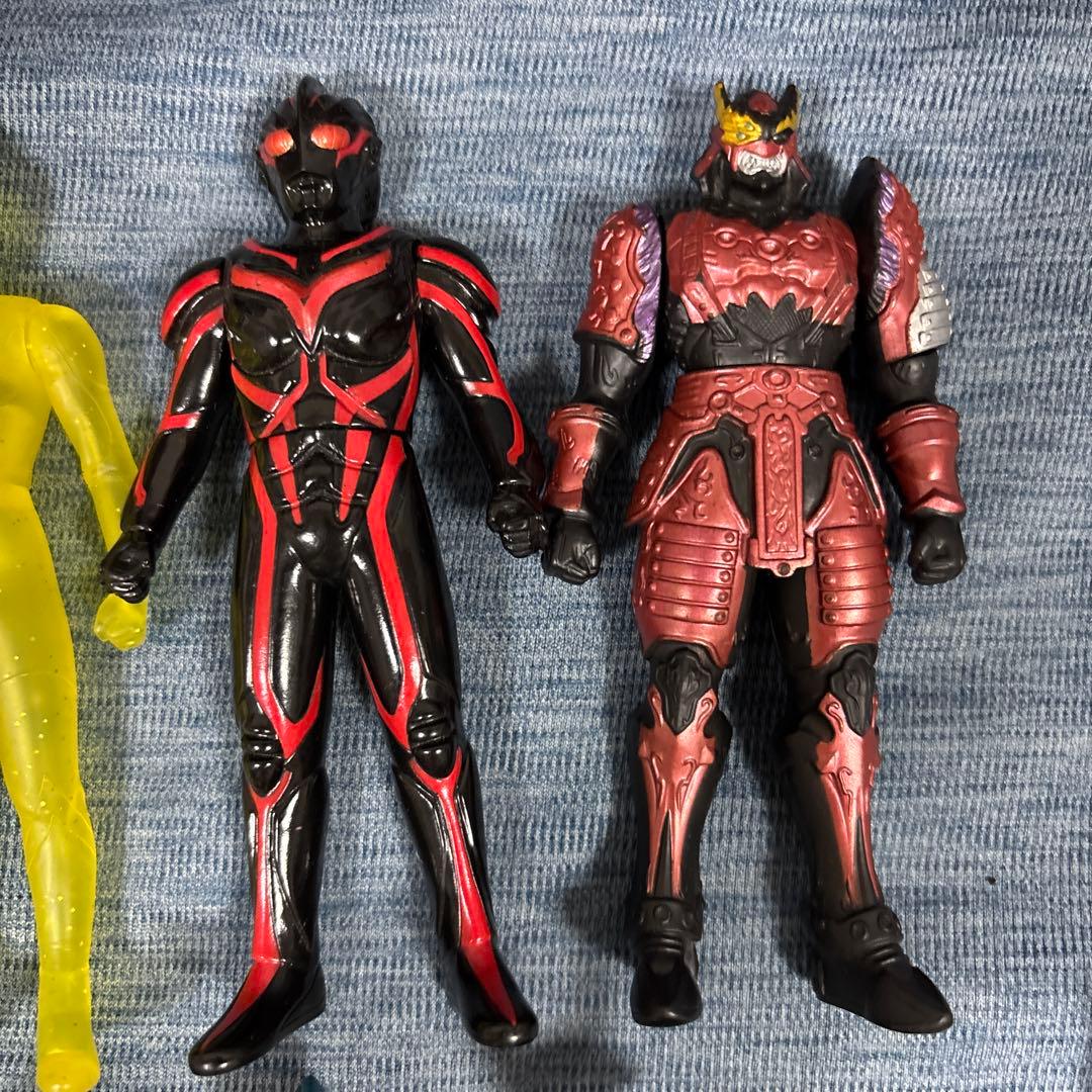 ウルトラマン　怪獣　ソフビ　ライブサイン付き　15体　まとめ売り