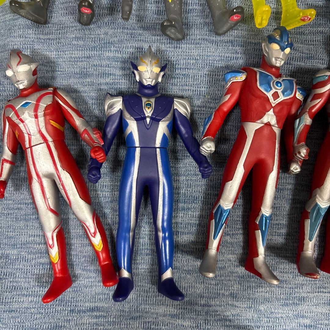 ウルトラマン　怪獣　ソフビ　ライブサイン付き　15体　まとめ売り