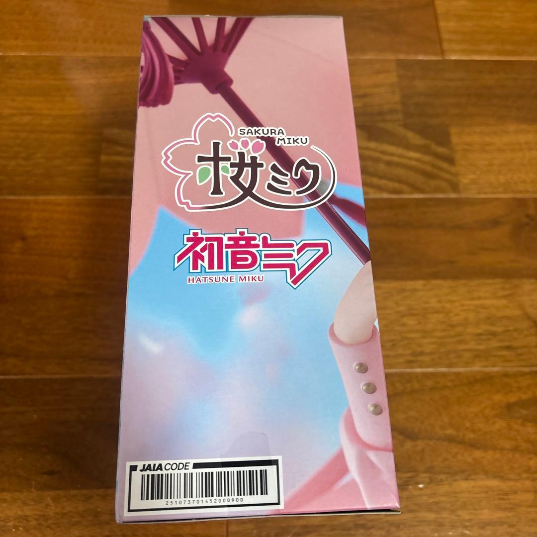 【新品未開封】美少女フィギュア３体まとめ売り まどマギ まどか 雪ミク 桜ミク