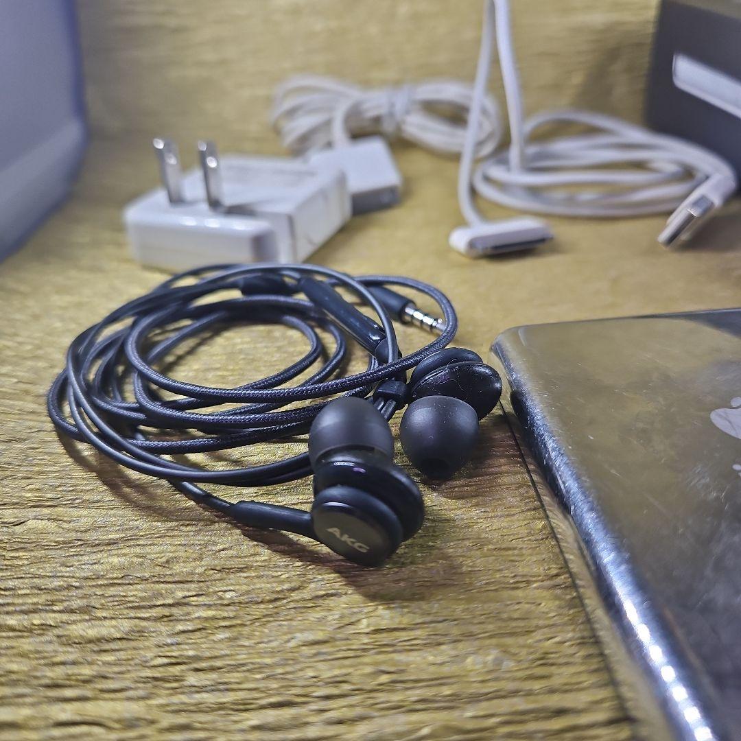 iPod 80GB 30GB 充電器 イヤフォン付き