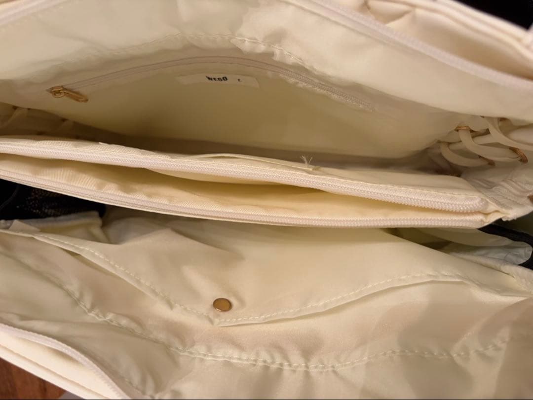 東雲絵名　痛バッグ　グリッター缶バッジ22b