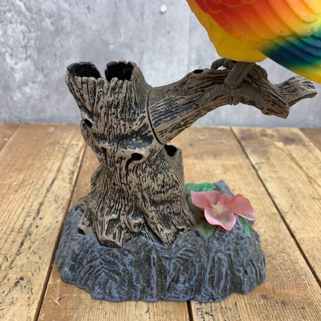 E-4 【アンティーク調】カラフルインコ 止まり木 置物（ペン立て・小物入れ）