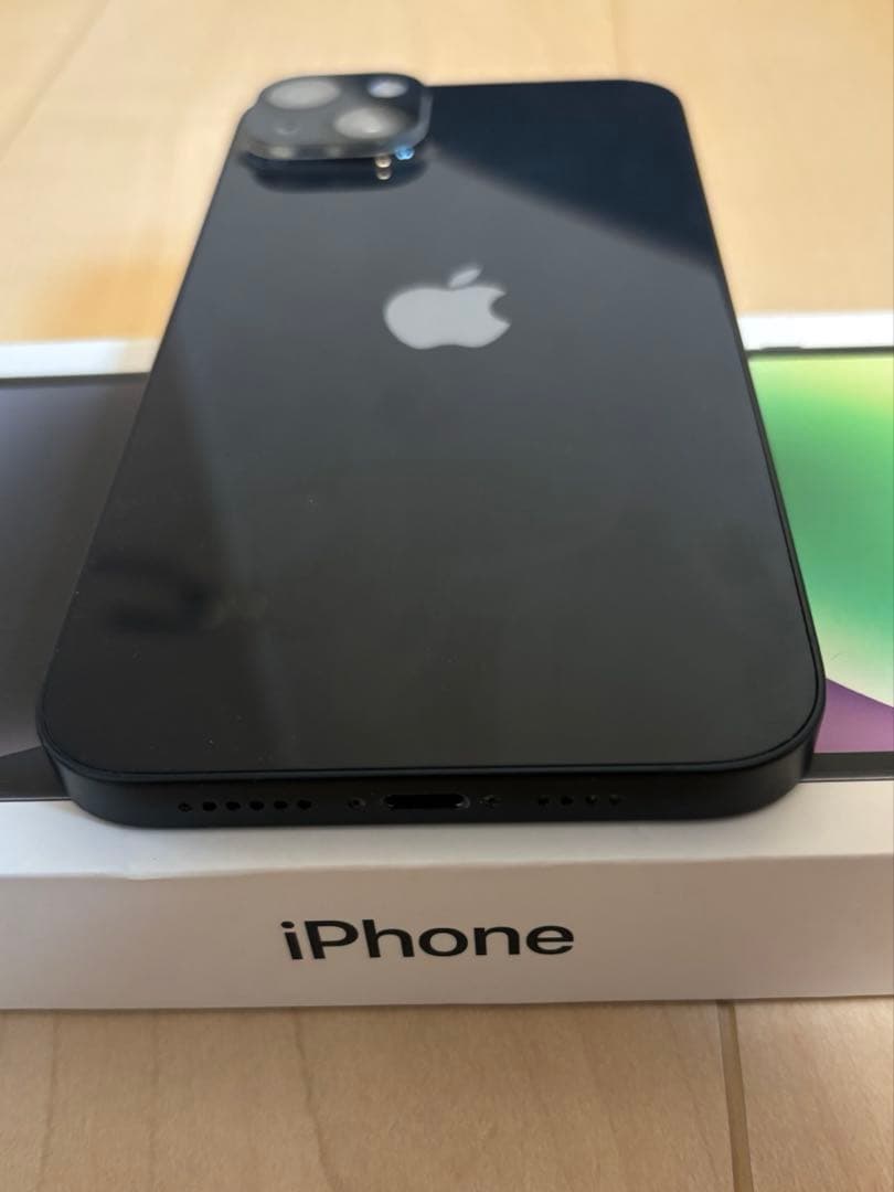 【美品】Apple iPhone 14 Plus 128GB ブラック
