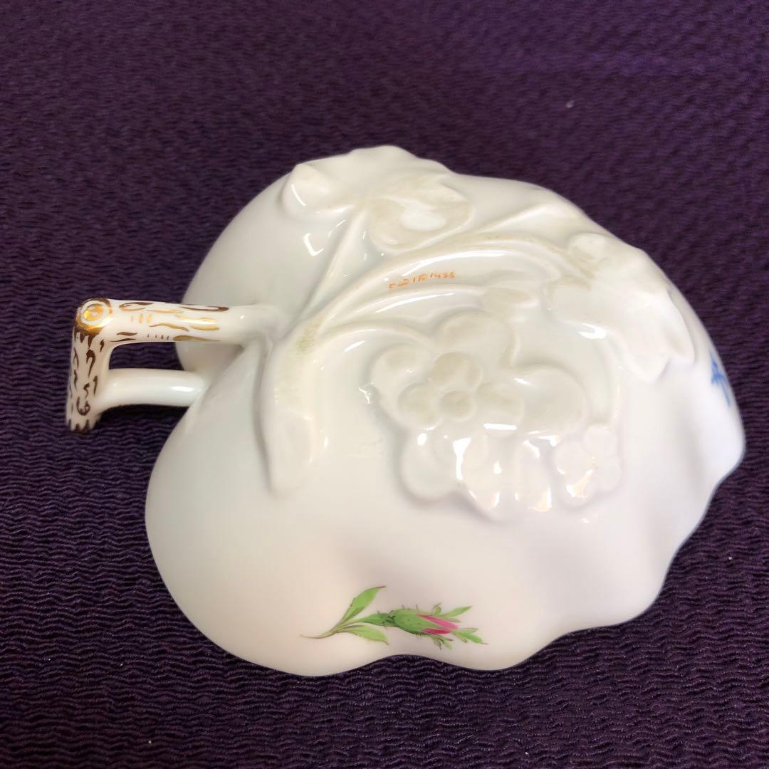 マイセン　リーフ型小皿　ピンクの薔薇の絵