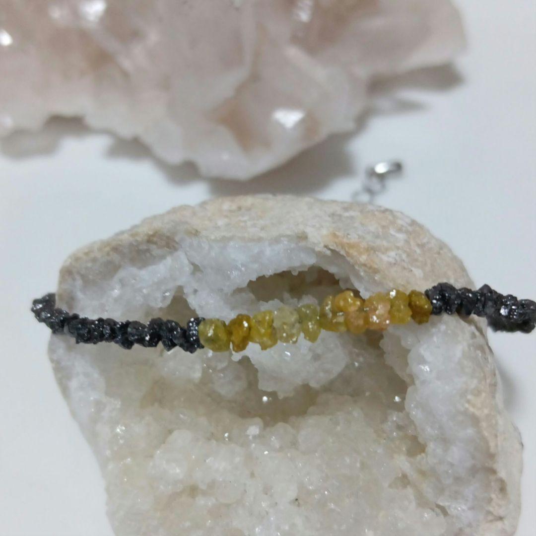 ブラックダイヤモンド　イエローダイヤモンドのブレスレット