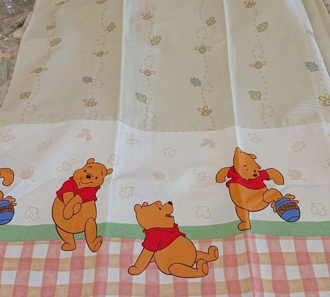 定価11000円程 新品未使用☆カーテン プーさん