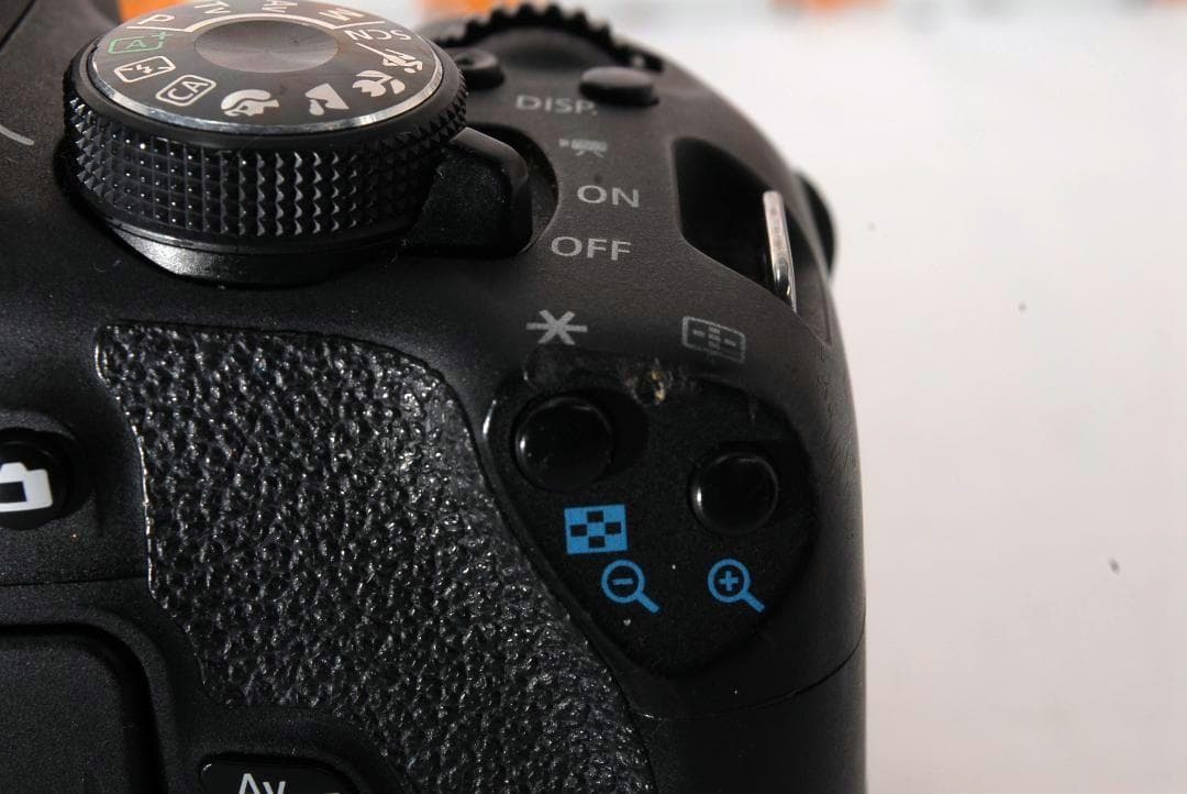 【返品保証】❤Canon Kiss X8i❤Wi-Fi画像転送❤ダブルレンズ❤