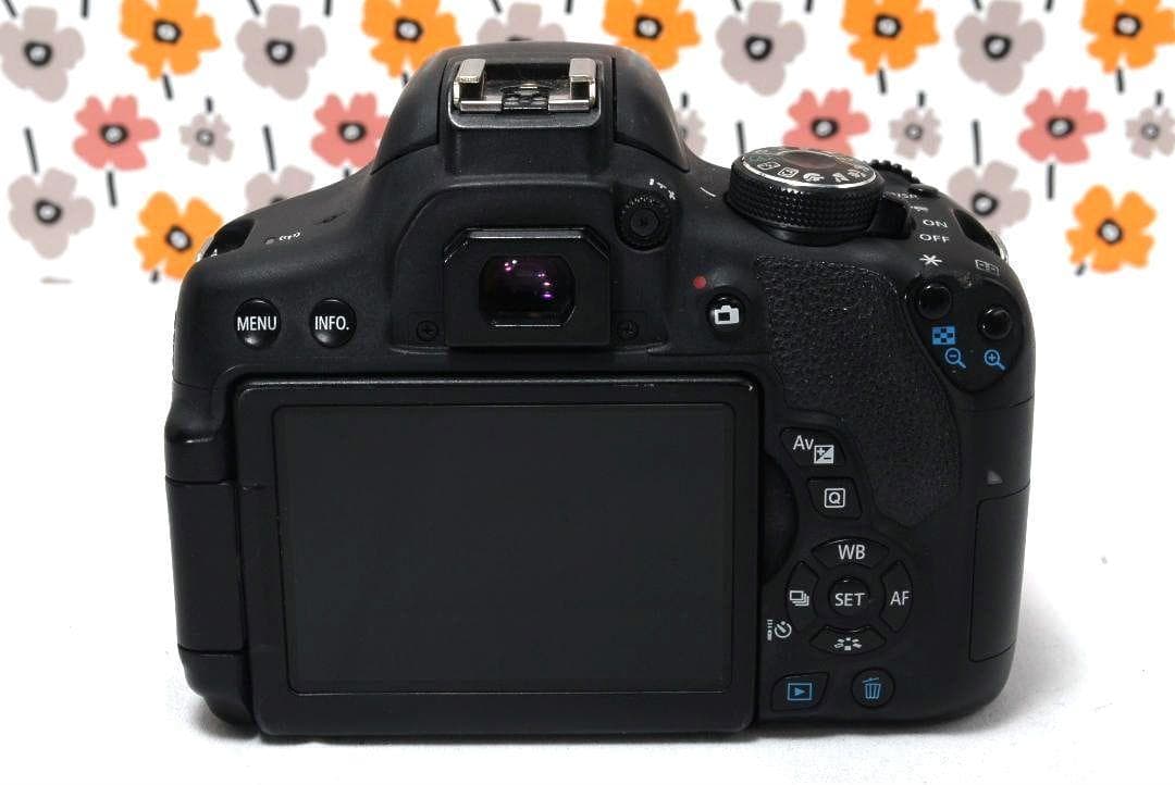 【返品保証】❤Canon Kiss X8i❤Wi-Fi画像転送❤ダブルレンズ❤