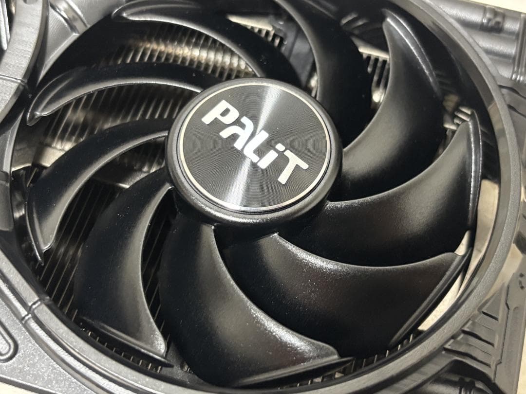 グラフィックボード・グラボ・ビデオカード Palit GeForce RTX 5070 Ti GamingPro