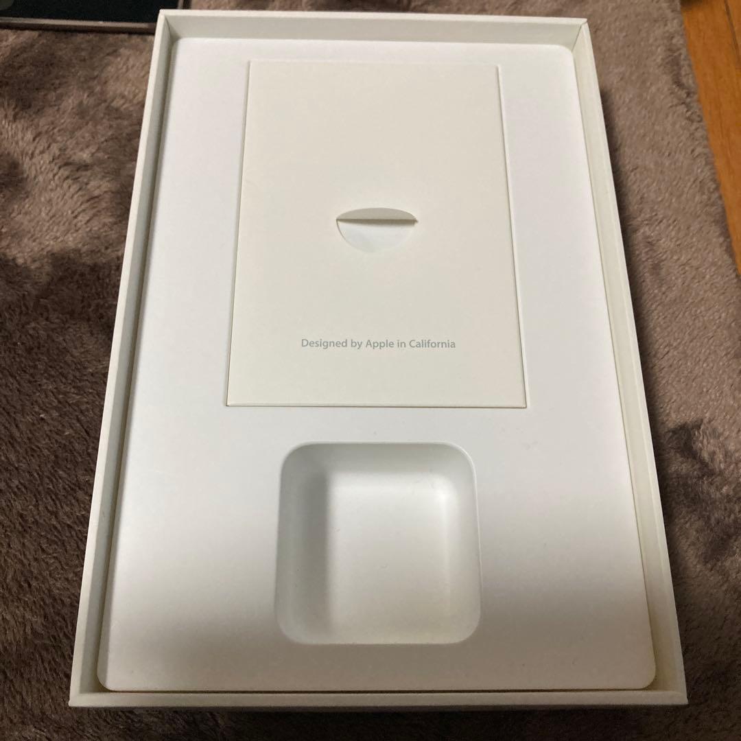 iPad本体 iPad mini 4 128GB Wi-Fi + Cellular