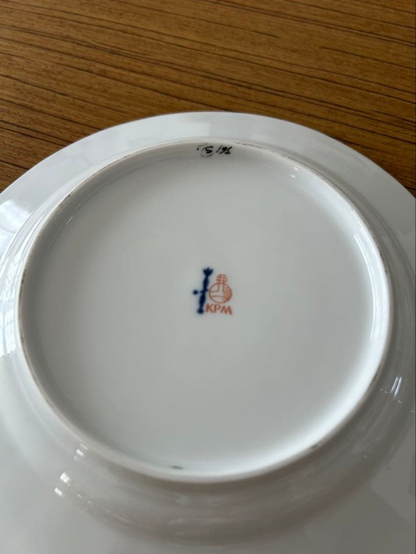KPM 花柄 ホワイト皿 ゴールド縁取り