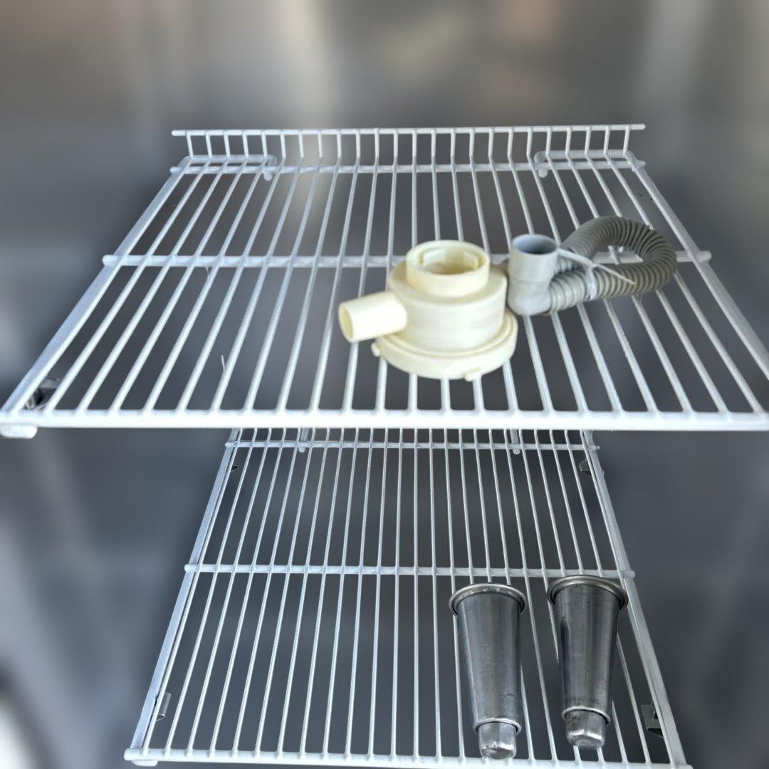 7065 2018年製 100V 縦型 4ドア 業務用冷凍冷蔵庫 2凍2蔵