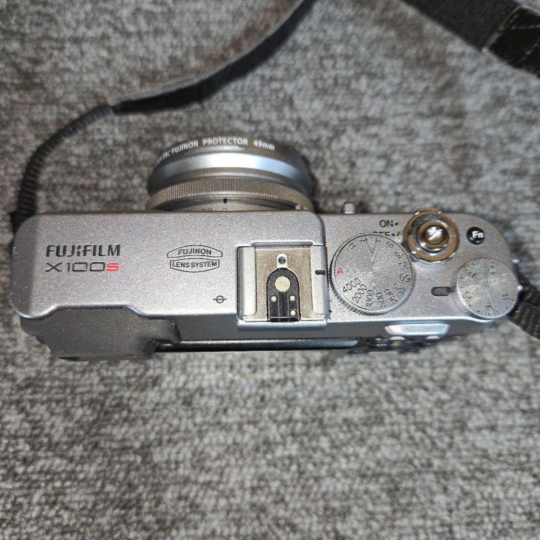 T159★ FUJIFILM　デジカメ　X100S