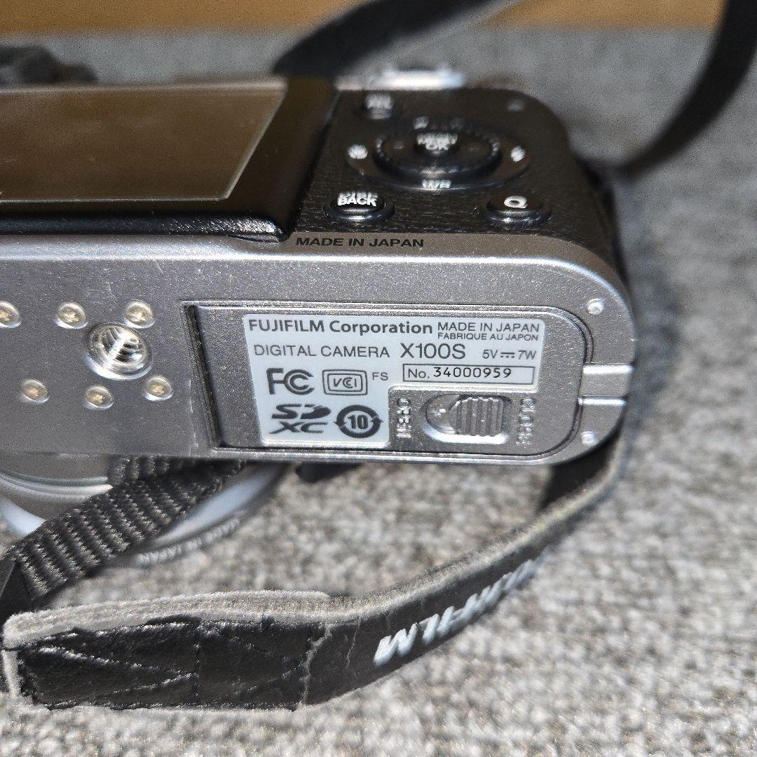 T159★ FUJIFILM　デジカメ　X100S