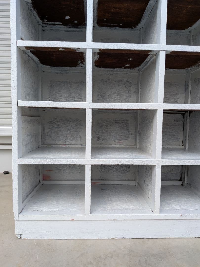 【らッ♪】アンティーク調 多マス収納棚 木製 店舗什器 シューズラック