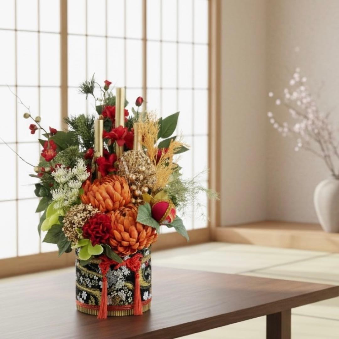 和モダン門松 M｜可憐な花々と竹が奏でる、モカアンドマルシェの迎春アレンジ