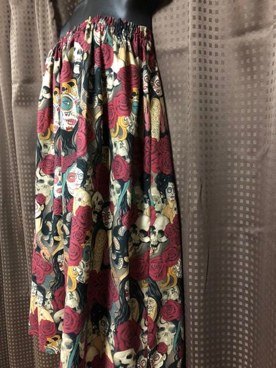 ロング丈スカート　死者の日メイク　ハンドメイド　アレキサンダーヘンリー生地