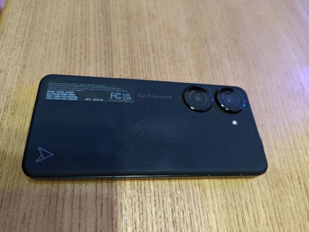 ASUS Zenfone 10 本体 純正ケース付き 美品箱入り