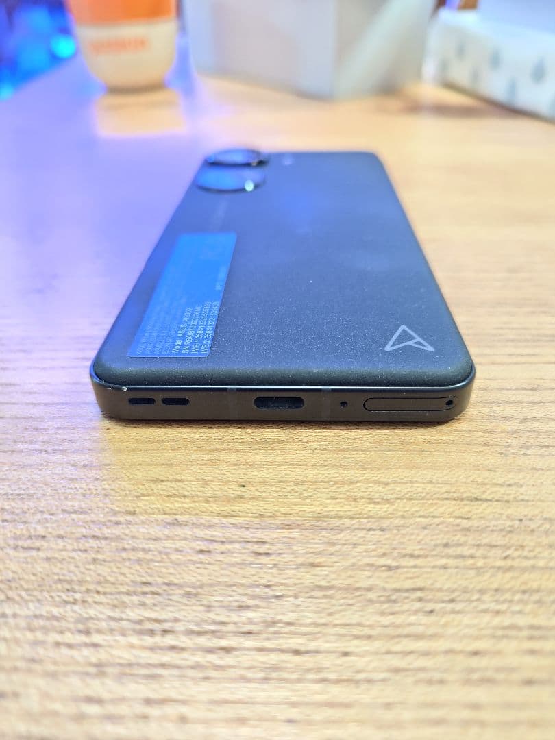 ASUS Zenfone 10 本体 純正ケース付き 美品箱入り