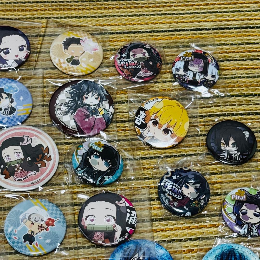 まとめ 鬼滅の刃 缶バッジ アクリルスタンド 等 グッズ セット b