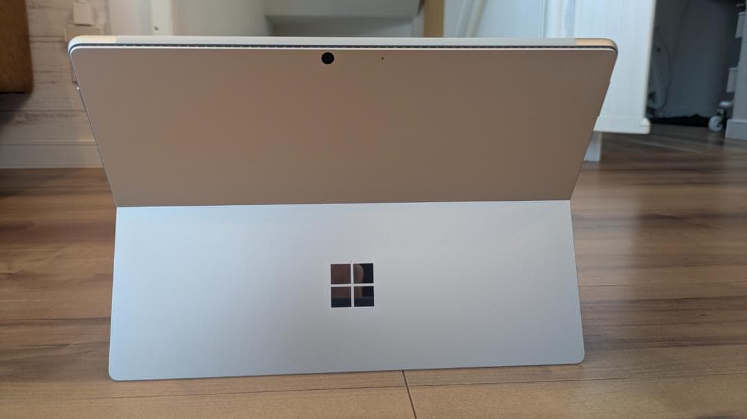 Windowsタブレット本体 Microsoft Surface Pro 8 IUR-00006