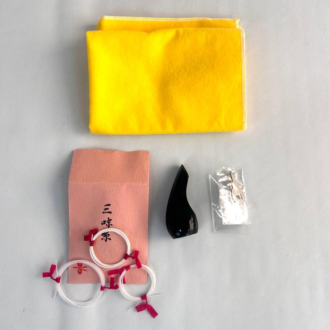 【美品】沖縄三線 三味線 人工革 合皮 ヘビ柄　ハードケース付 民族楽器 弦楽器