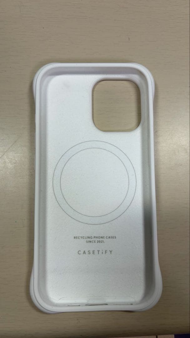 CASSETIFY iPhone17ケース　ホワイト