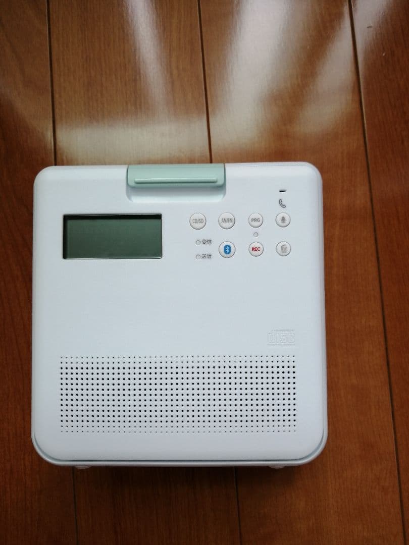 TOSHIBA TY-CB100W ポータブルCDラジオ