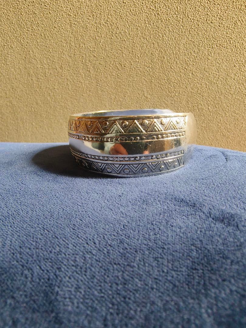 ナバホ族　バングル　シルバー