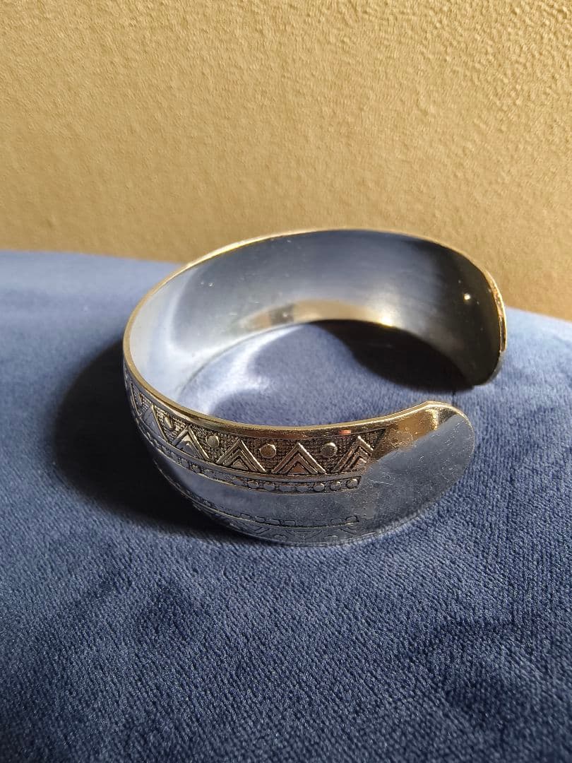 ナバホ族　バングル　シルバー