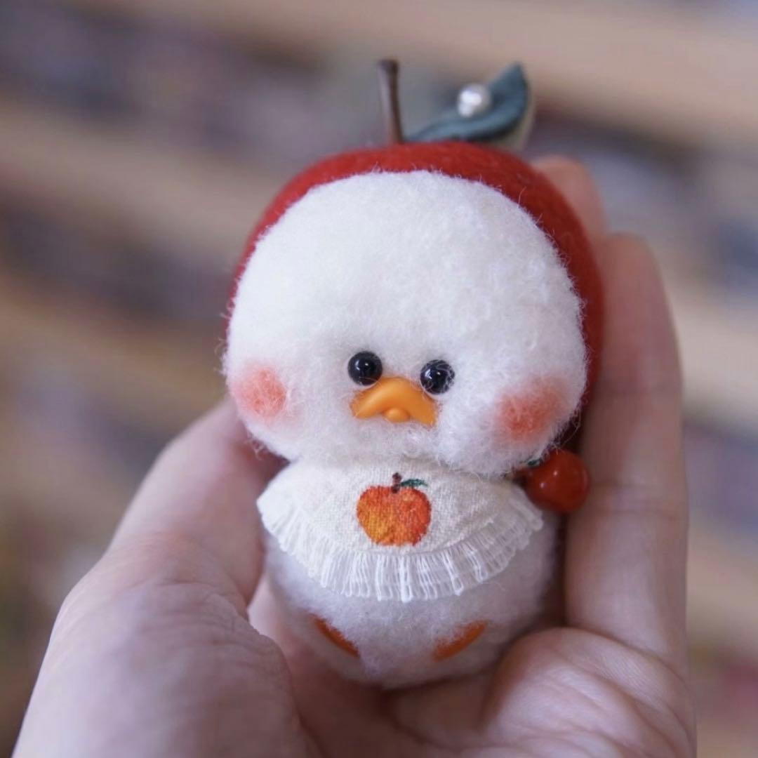 りんごアヒルちゃん ぬいぐるみ 海外作家様 アーティストベア ハンドメイド