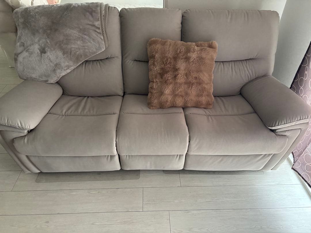 ヤマダオリジナル 電動リクライニングソファ 幅202cm 3人掛 布ライトモカ