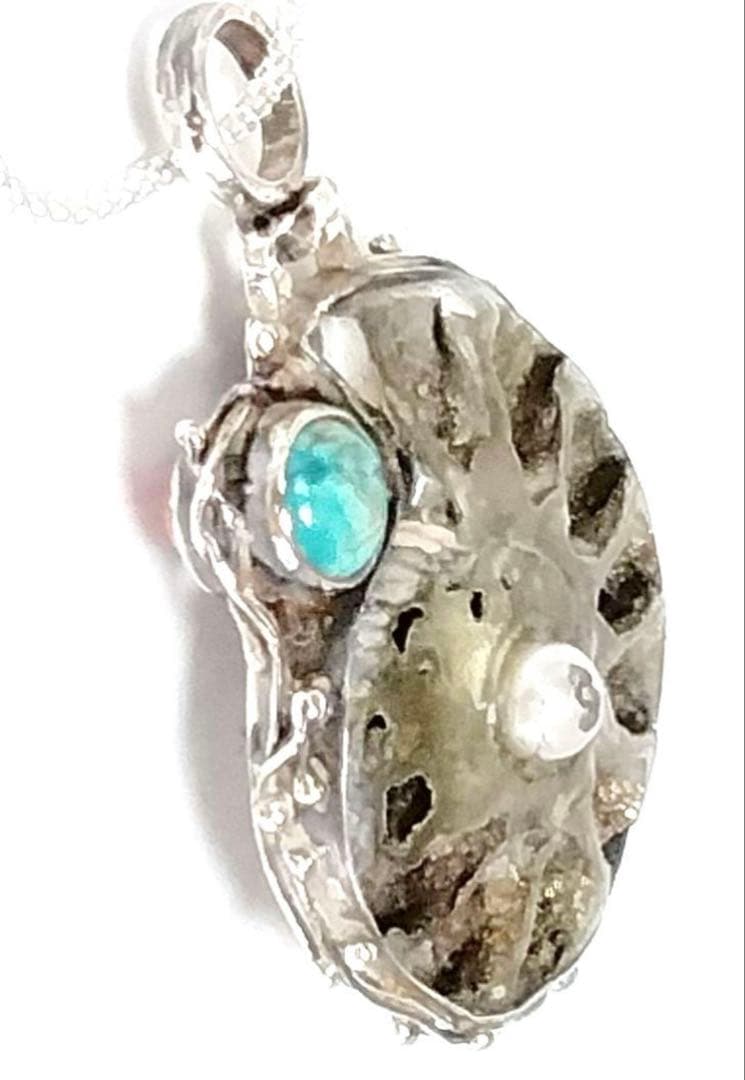 アンモナイト化石　パール　ターコイズ　ハンドメイド　シルバー　ペンダントトップ