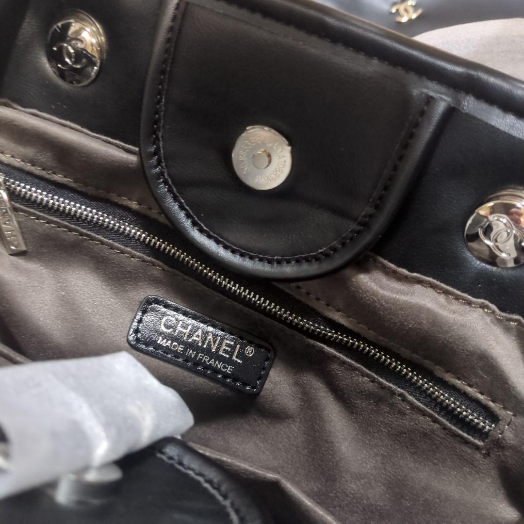 CHANEL ブラックショルダーバッグ マルチポーチ付値下げ不可