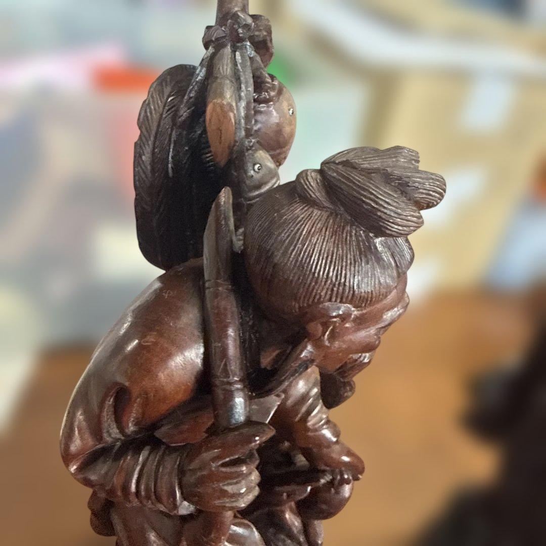 木製アジア風彫刻 人物像 約30cm