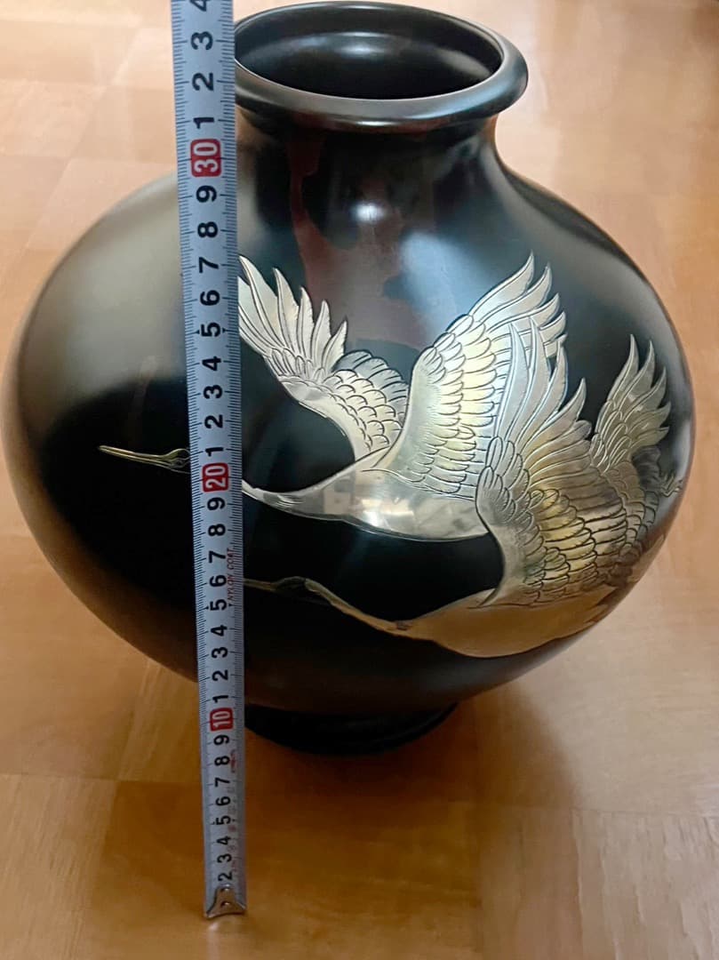 花器・花瓶・飾壺 双鶴彫金 真峰作 青銅(ブロンズ)製 高岡銅器