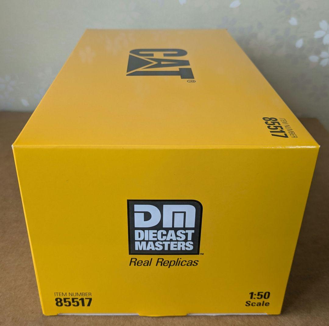 1/50 CAT D11T トラクター カッパーフィニッシュ 　新品未使用