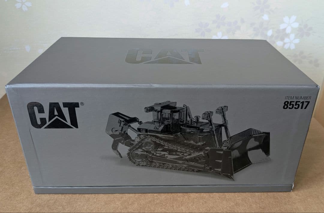 1/50 CAT D11T トラクター カッパーフィニッシュ 　新品未使用