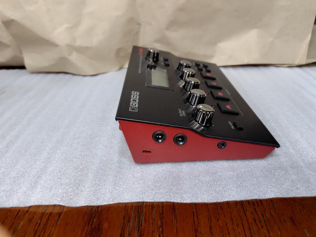 BOSS GT-001 ギターマルチエフェクター