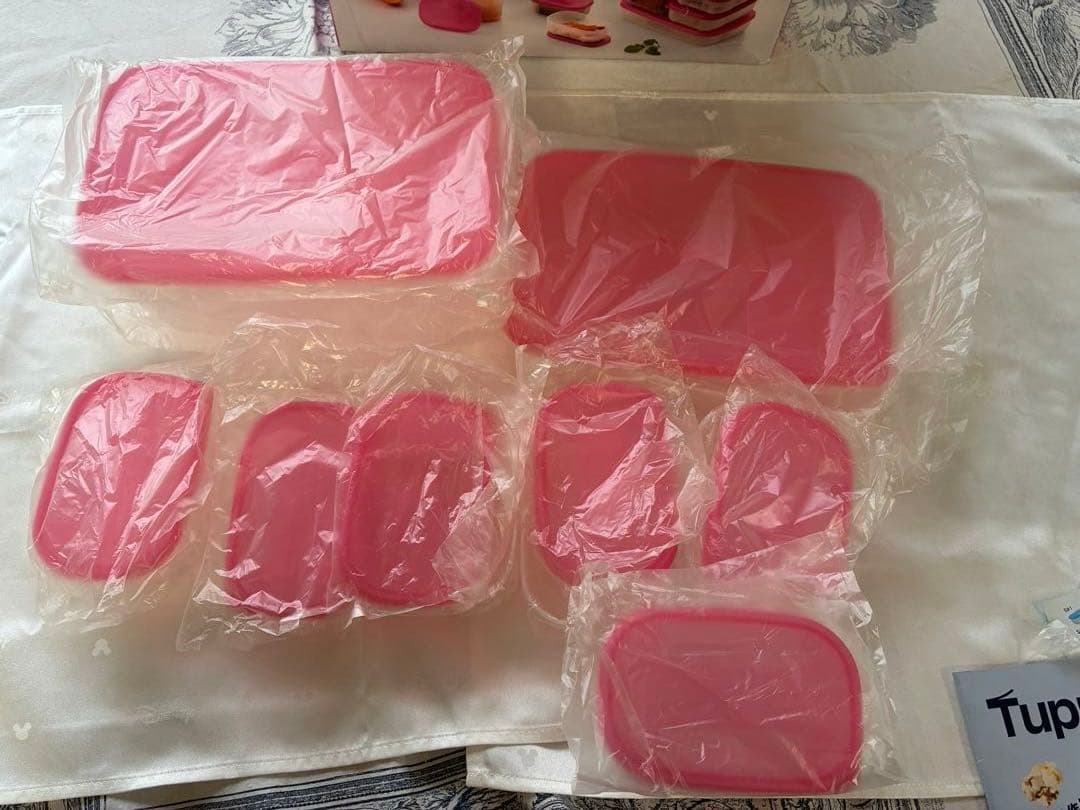 Tupperwareフリーザーメイト8点セット