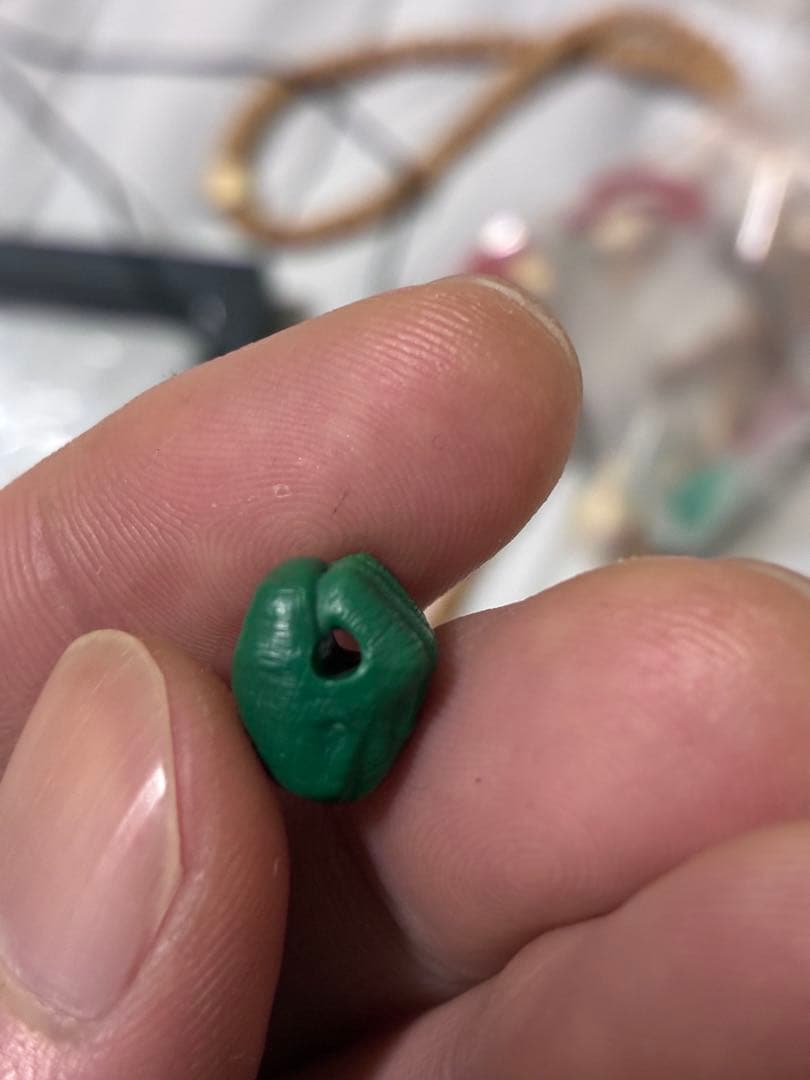 ターコイズ彫刻権力の握りペンダント