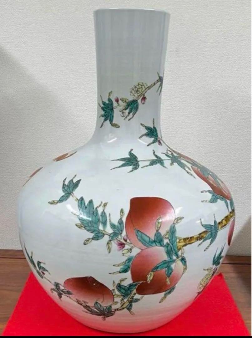 中国 清時代・【大清乾隆年製】・在銘　九個もも特大花瓶 粉彩天球瓶・y303