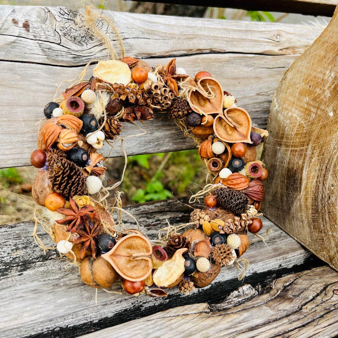 木の実のリース　ハロウィン　クリスマス　キャンドルリース