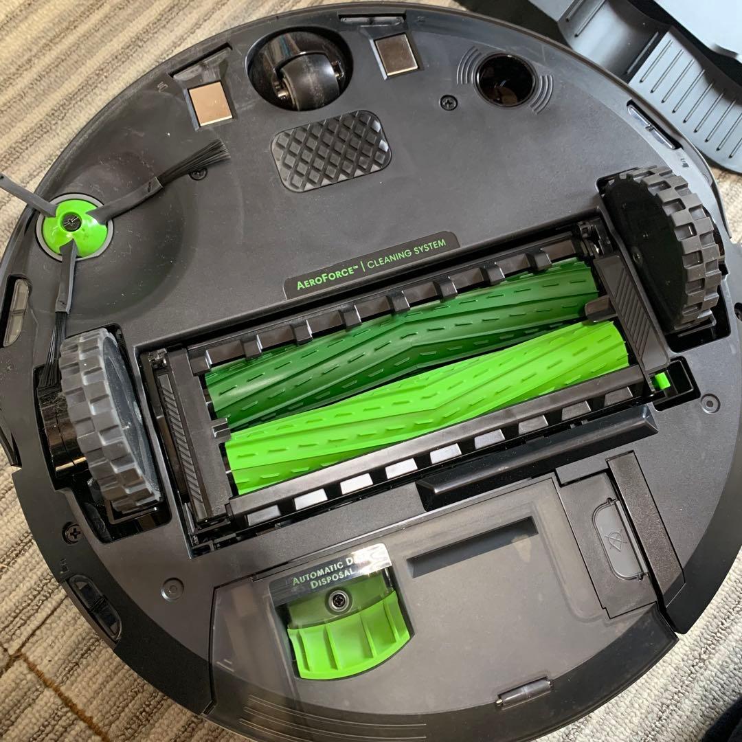 010☆数回使用のみ☆iRobot Roomba j7+ ブラック