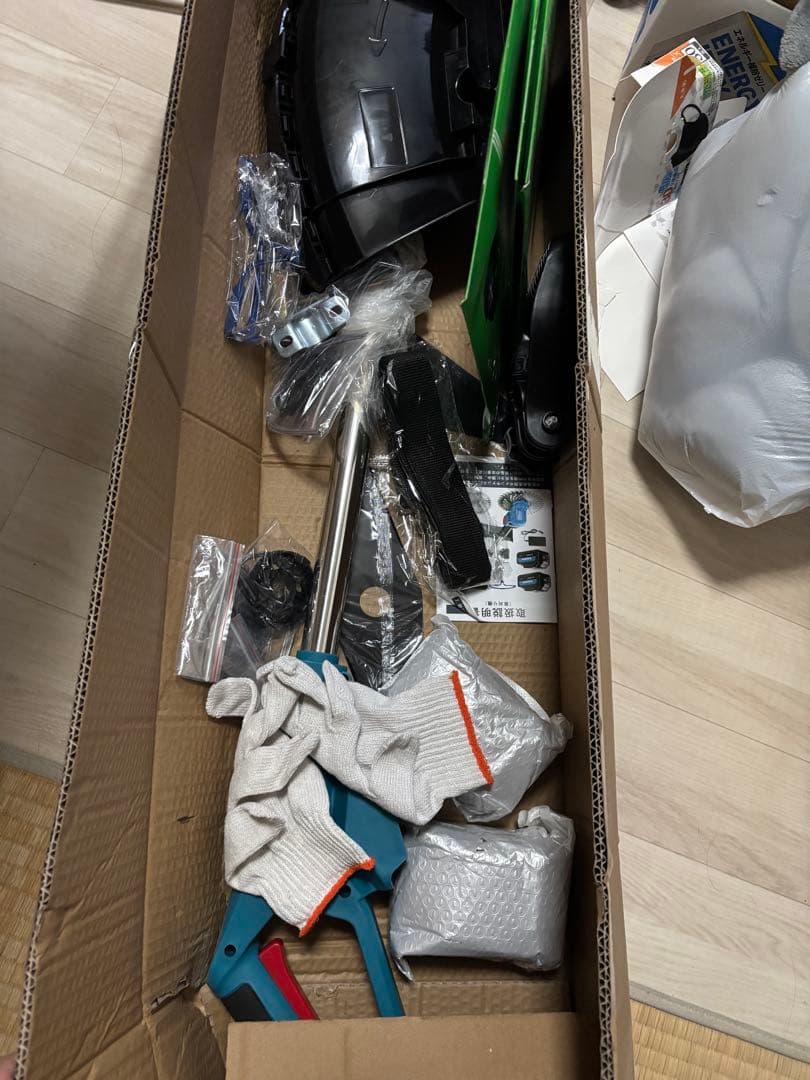 新品☆芝刈り機☆草刈機☆充電式