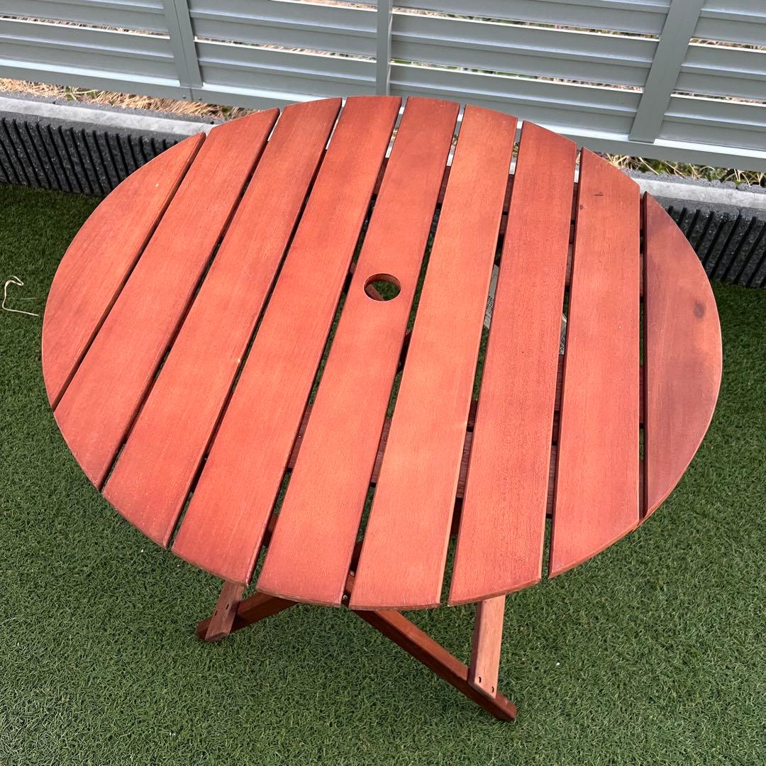 【最終値下げ】【新品】ガーデンテーブル　丸型 ウッドテーブル ガーデンパラソル