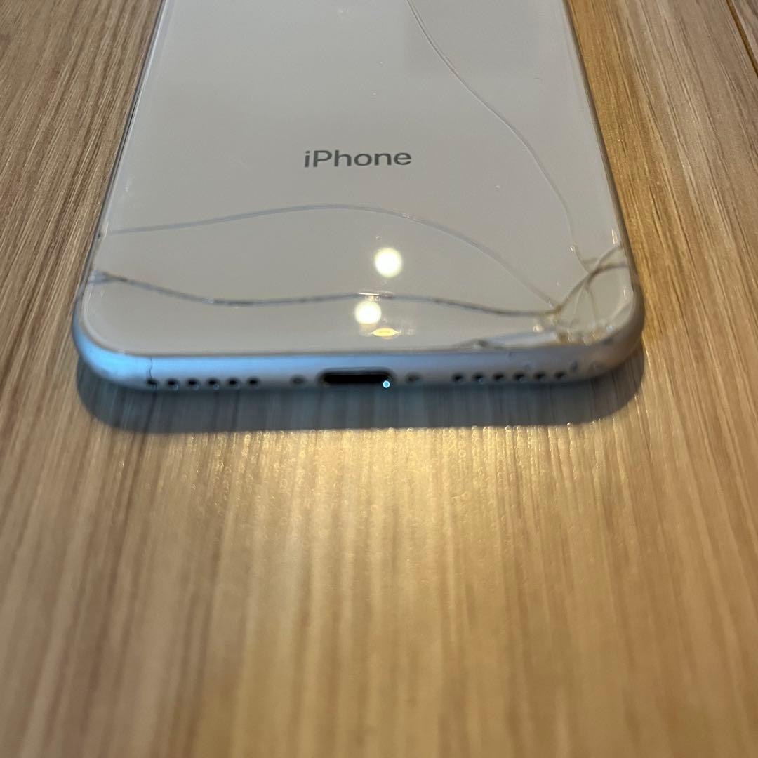 【Apple】iPhone8 シルバー 256GB 本体