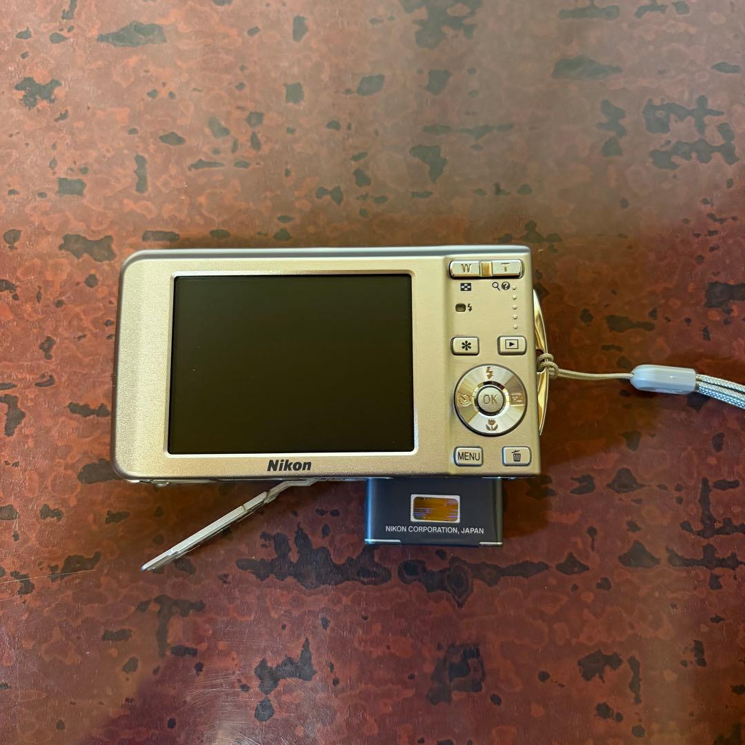 Nikon COOLPIX S520 ピンクゴールド デジカメ デジタルカメラ