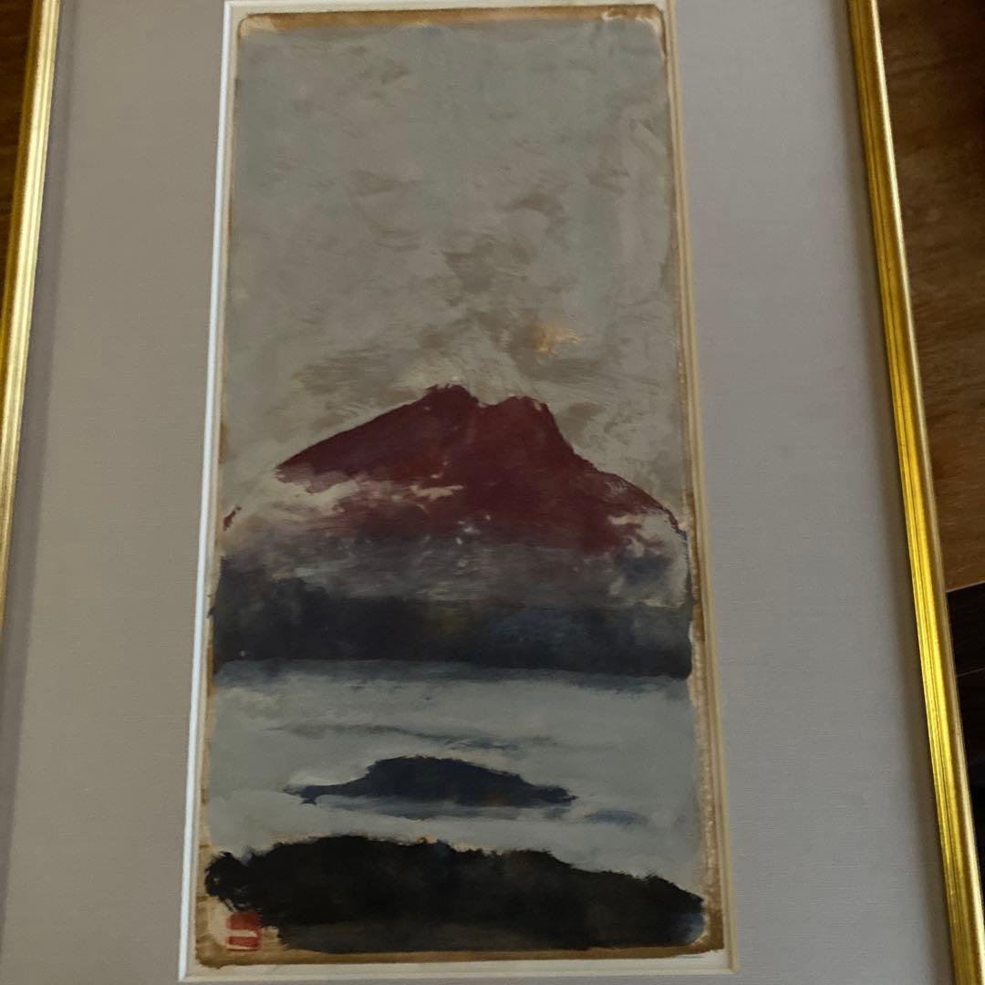 シルク　S.H 赤富士早朝の富士山です