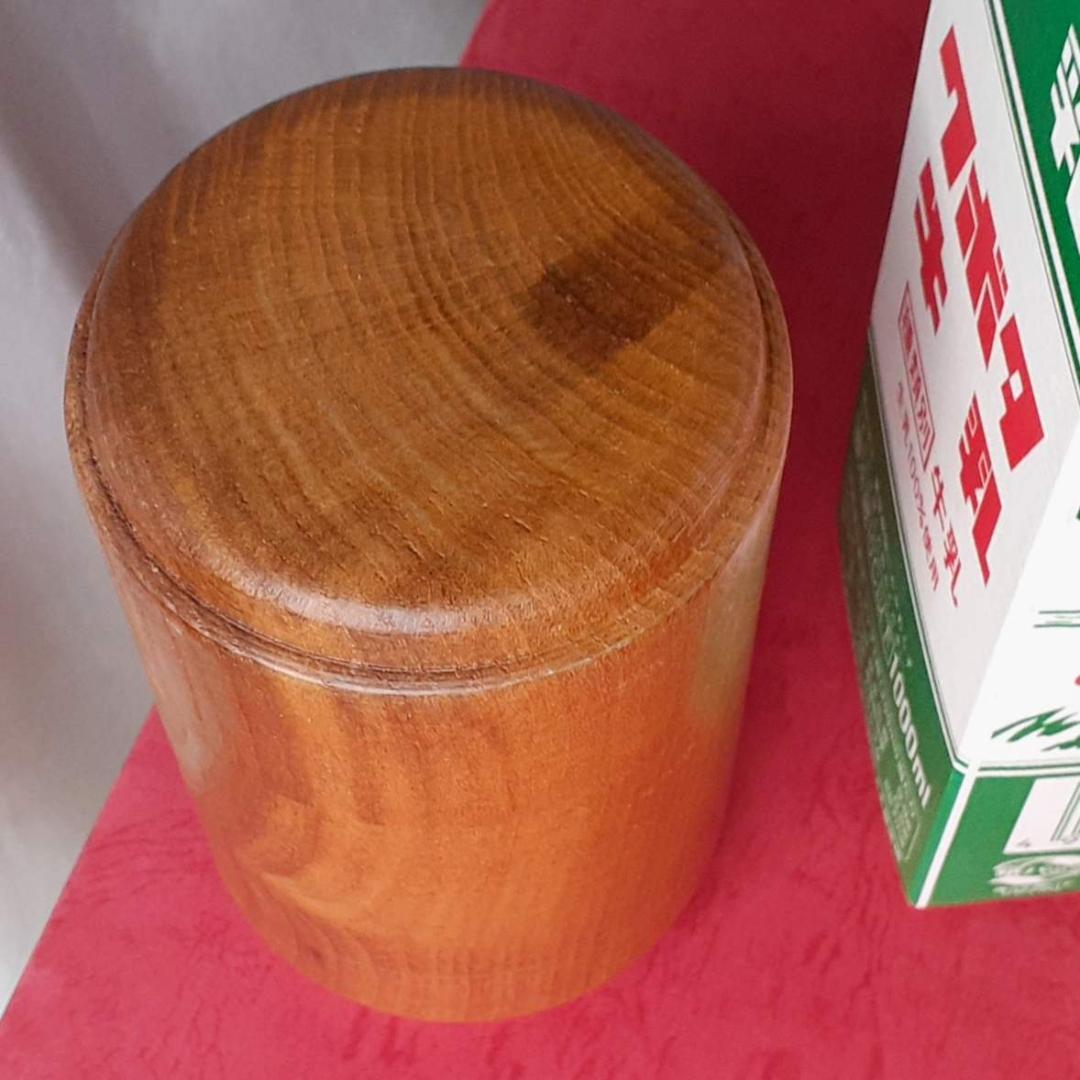 小物入れ 桑(クワ) 幅8.3cm 高13.5cm フタ付き 円筒形 超銘木